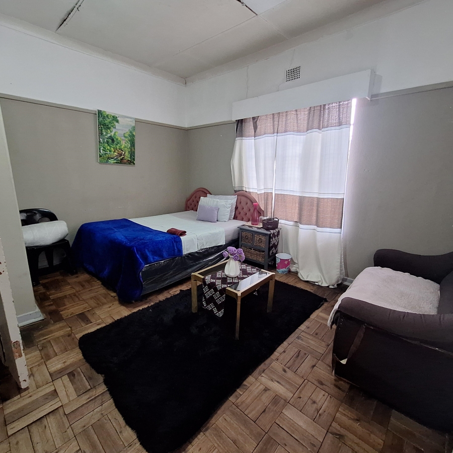 4 Bedroom Property for Sale in Heilbron Free State